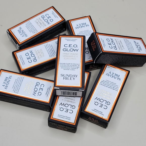 Sunday Riley C.E.O. Glow - Picture 3 of 3